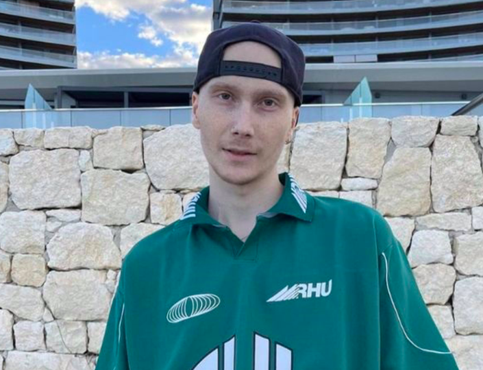 Muere Charlie, el tiktoker de 20 años que explicaba cómo era su día a día con cáncer