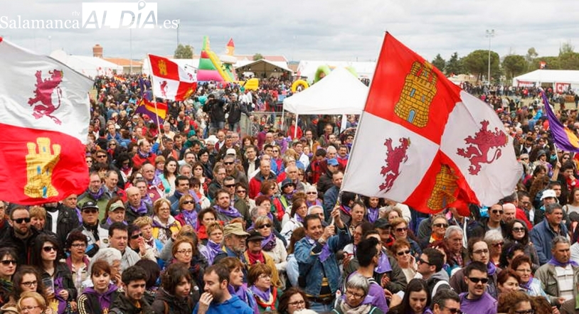 La Consejería de Industria, Comercio y Empleo pone de fiesta el 25 de julio y elimina el puente del 23 de abril 