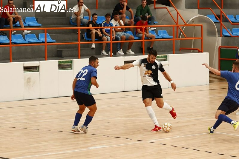 Unionistas FS se estrena en pretemporada plantando cara a un Segunda como El Valle pese a la derrota (4-7)