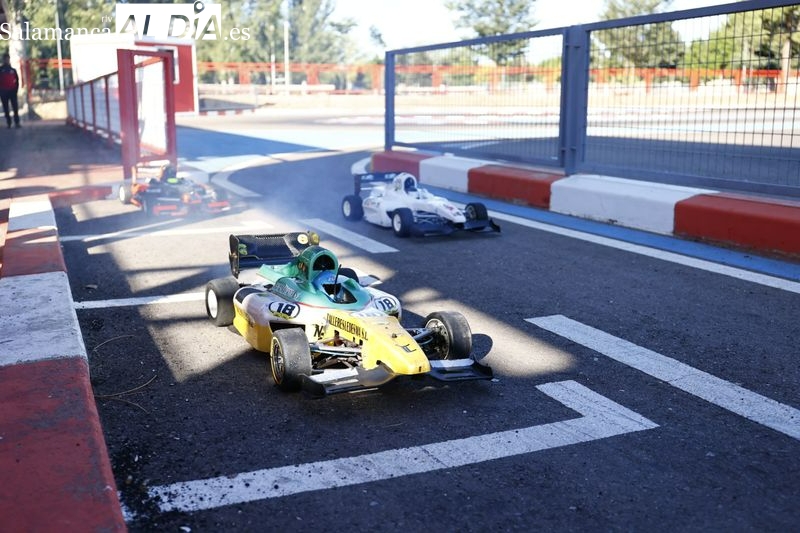 Las carreras de coches en miniatura centran las miradas en La Aldehuela