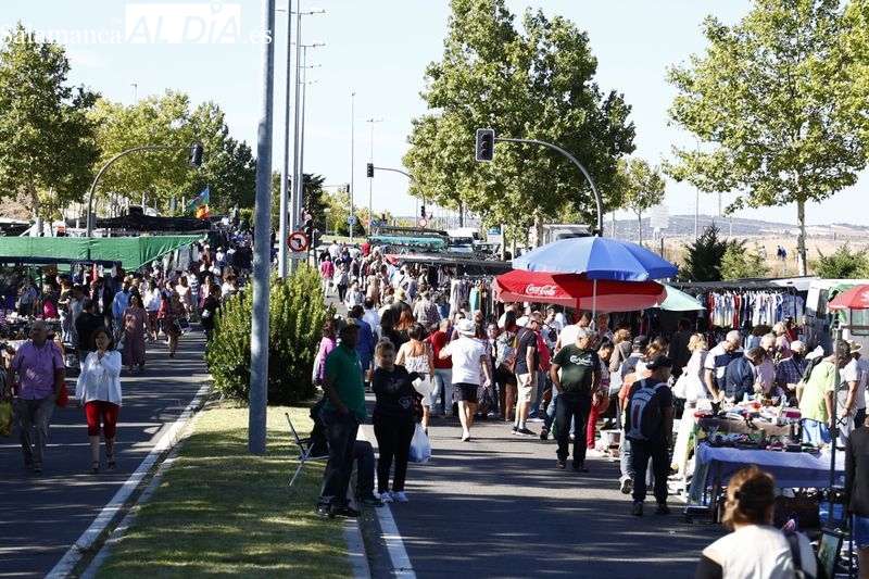 El Rastro también se llena en su nueva ubicación