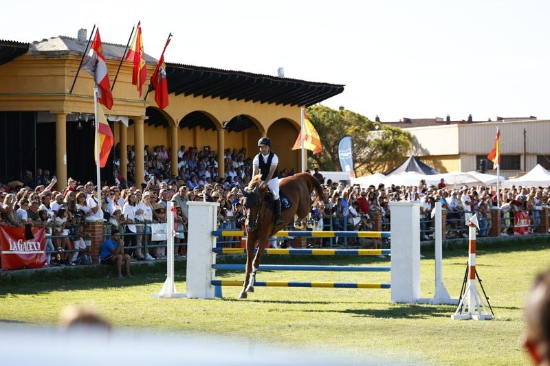 El último día del Concurso Hípico vuelve a contar con una nutrida presencia de público como broche de oro