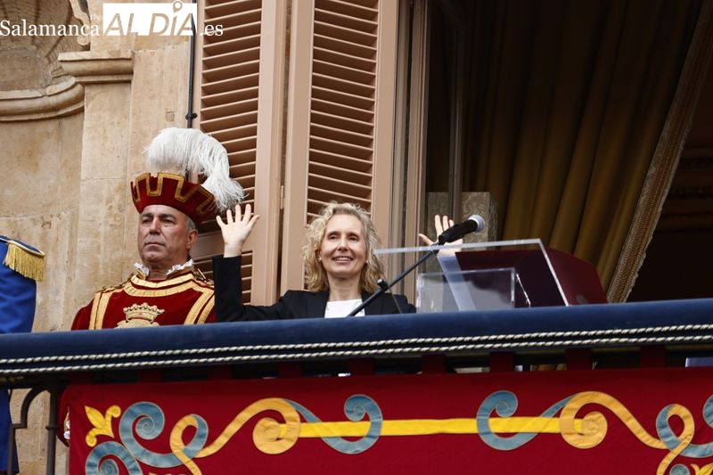 Con un emotivo discurso, Mirian Cortés anuncia que Salamanca se sumerge en sus fiestas