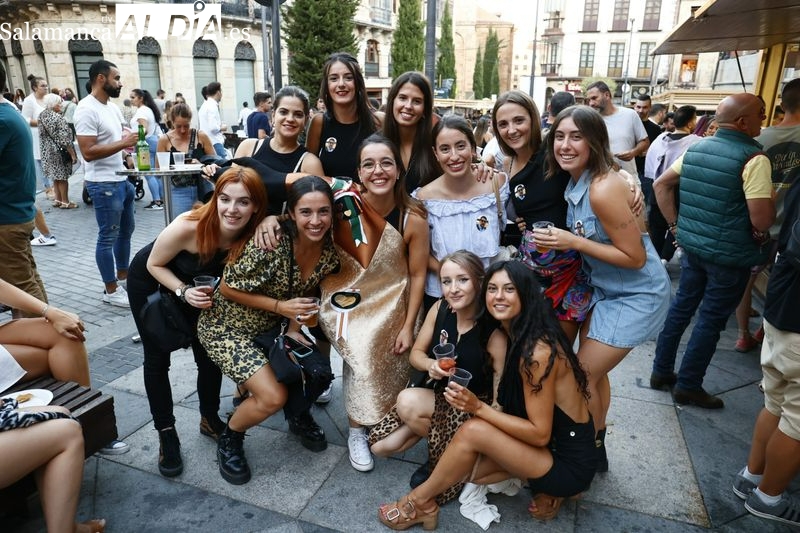 Las Fiestas también se disfrutan con el tapeo en las casetas de la plaza del Mercado