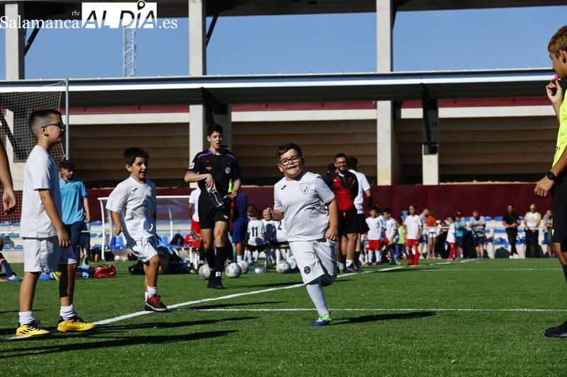 El I Memorial Roberto Sánchez Tabu rinde tributo al formador con un gran cariño