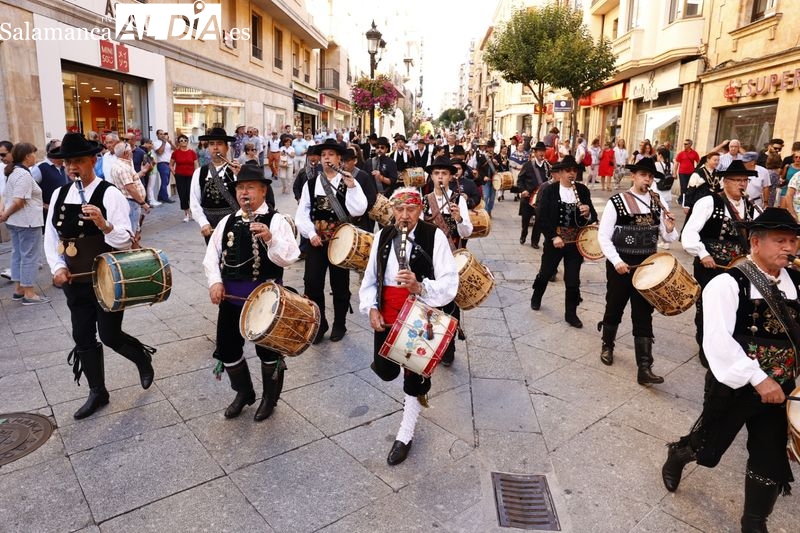 Los tambores resuenan en Salamanca para recordar las raíces musicales charras