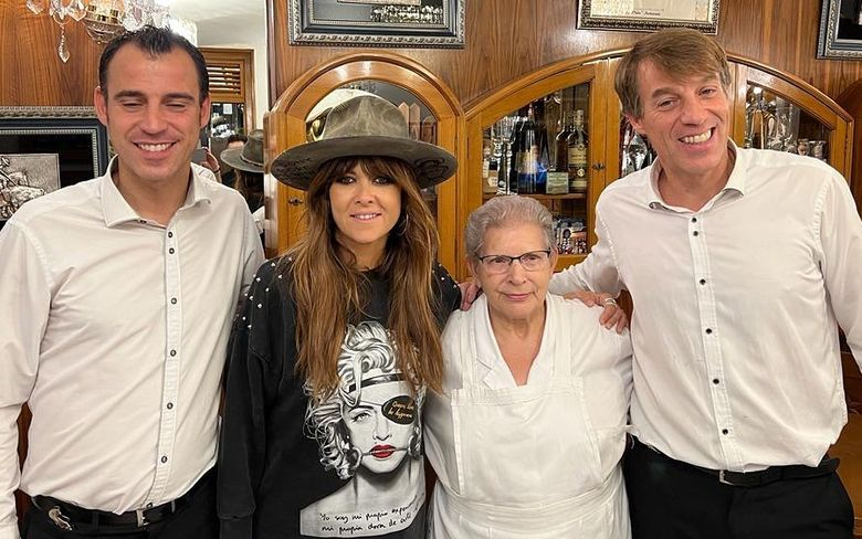 Vanesa Marín no pudo cantar pero sí disfrutó de la gastronomía salmantina