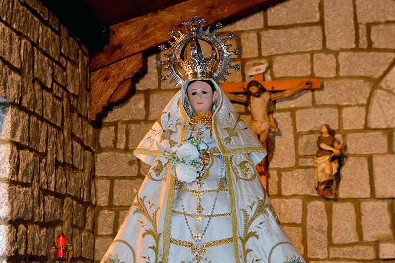 Teatro, deporte, festejos taurinos y fe para celebrar a la Virgen de la Encina en Macotera