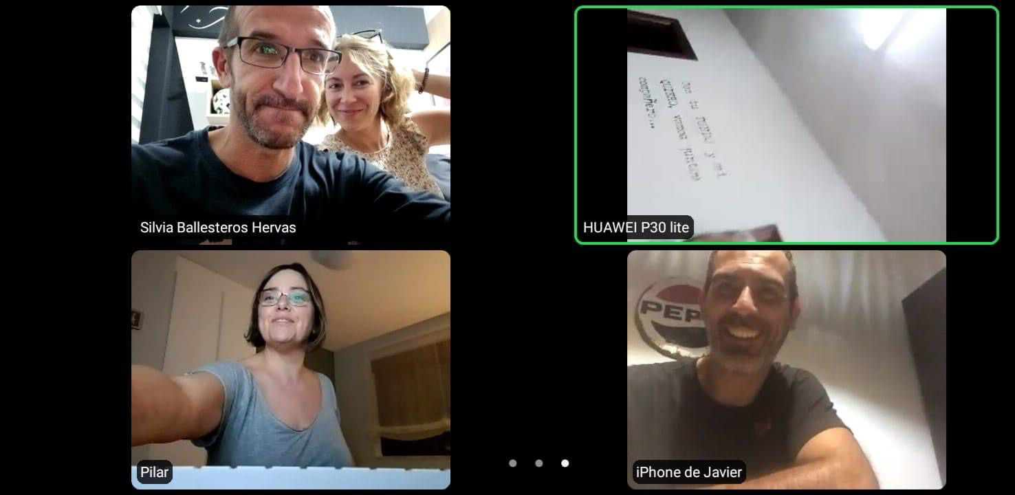 Villoruela comienza los preparativos de su gran arbol navideño, que este año será verde esperanza y para el que necesitan la ayuda vecinal