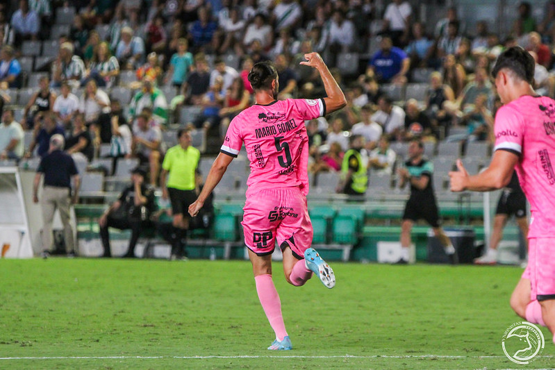 Mario Gómez: En Unionistas queremos jugar cuanto antes en el Reina Sofía porque nuestra afición aprieta muchísimo