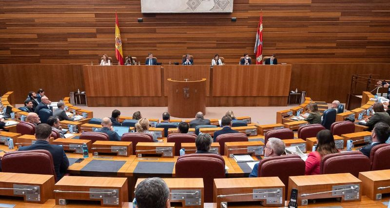 PP y Vox acuerdan pedir la derogación de las medidas de ahorro y extender la vida útil de las nucleares