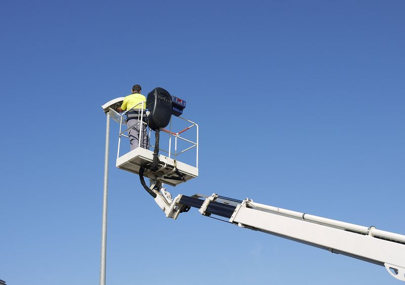 Renovación del alumbrado de las urbanizaciones Albahonda y del sector de La Ladera 