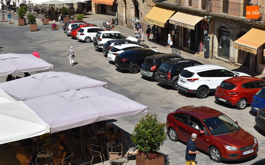 Los vehículos regresan de lleno a la Plaza Mayor mirobrigense