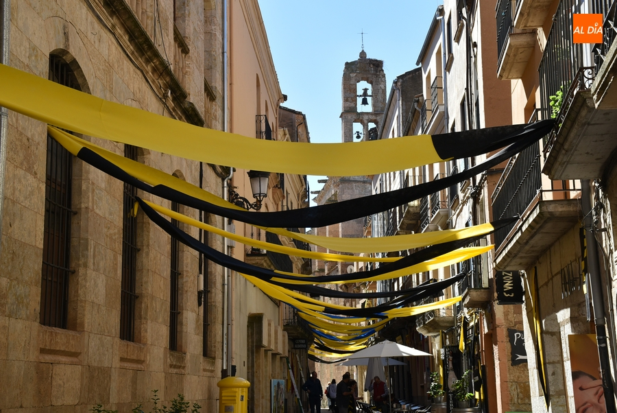 Miróbriga termina de engalanarse para el esperado regreso de la Feria Medieval