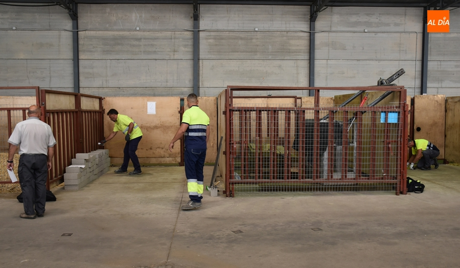 Los boxes de la nave de ferias acogen el último ejercicio de la oposición de Oficial de 1ª