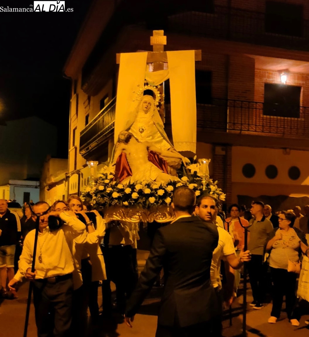 Nuestra Señora de la Piedad vive una intensa jornada de honores y devoción durante su esperada fiesta 