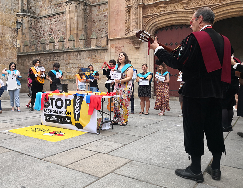 Es muy difícil regresar sin vínculos familiares y de amistad