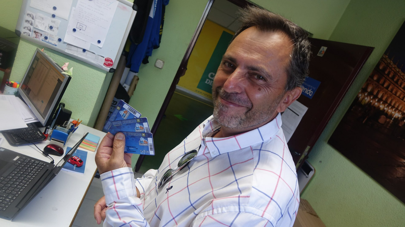 Salamanca se une al Perfumerías Avenida: ya hay aficionados renovando el abono