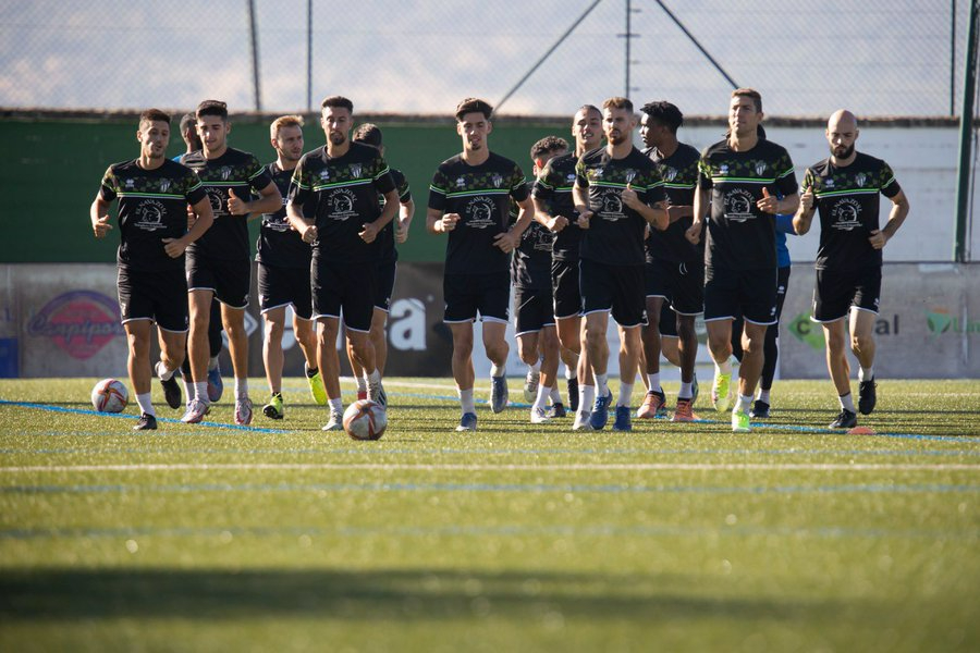 El Guijuelo busca seguir con su buen inicio en el feudo del Real Valladolid B