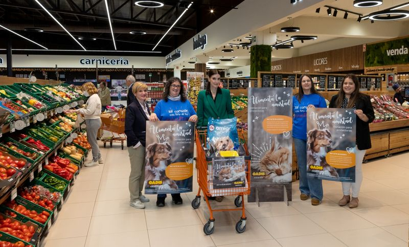 Alimenta la amistad, la campaña solidaria de Gadis a favor de 69 protectoras de animales 