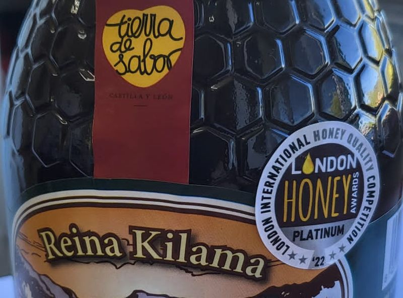La miel de encina de Reina Kilama, premiada en los London Honey Awards 