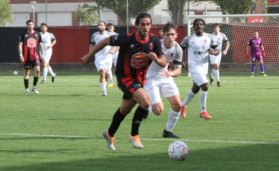 El Ciudad Rodrigo Senior encaja ante el Laguna su primera derrota de la temporada