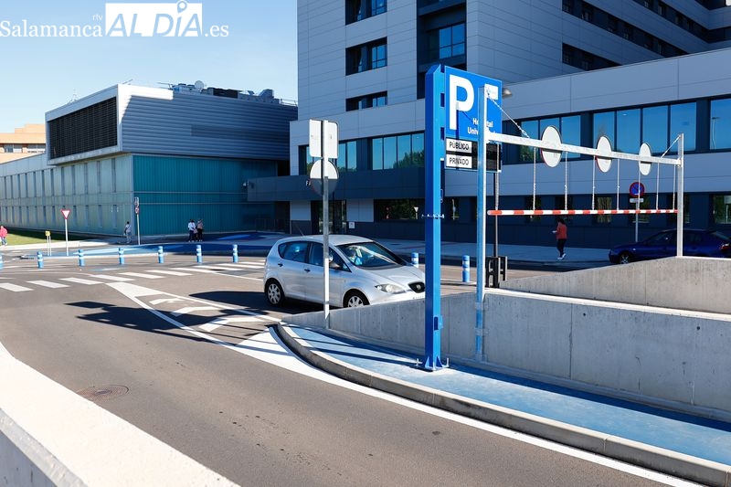 Primer día de funcionamiento del nuevo aparcamiento del Hospital de Salamanca 