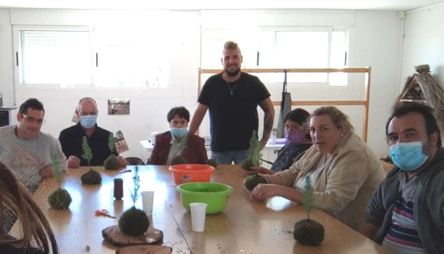 Usuarios de Salud Mental Salamanca realizan un taller medioambiental con Cáritas