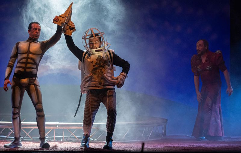 Humor y música en directo en ‘Villa y Marte’, el nuevo montaje de la compañía Ron Lalá