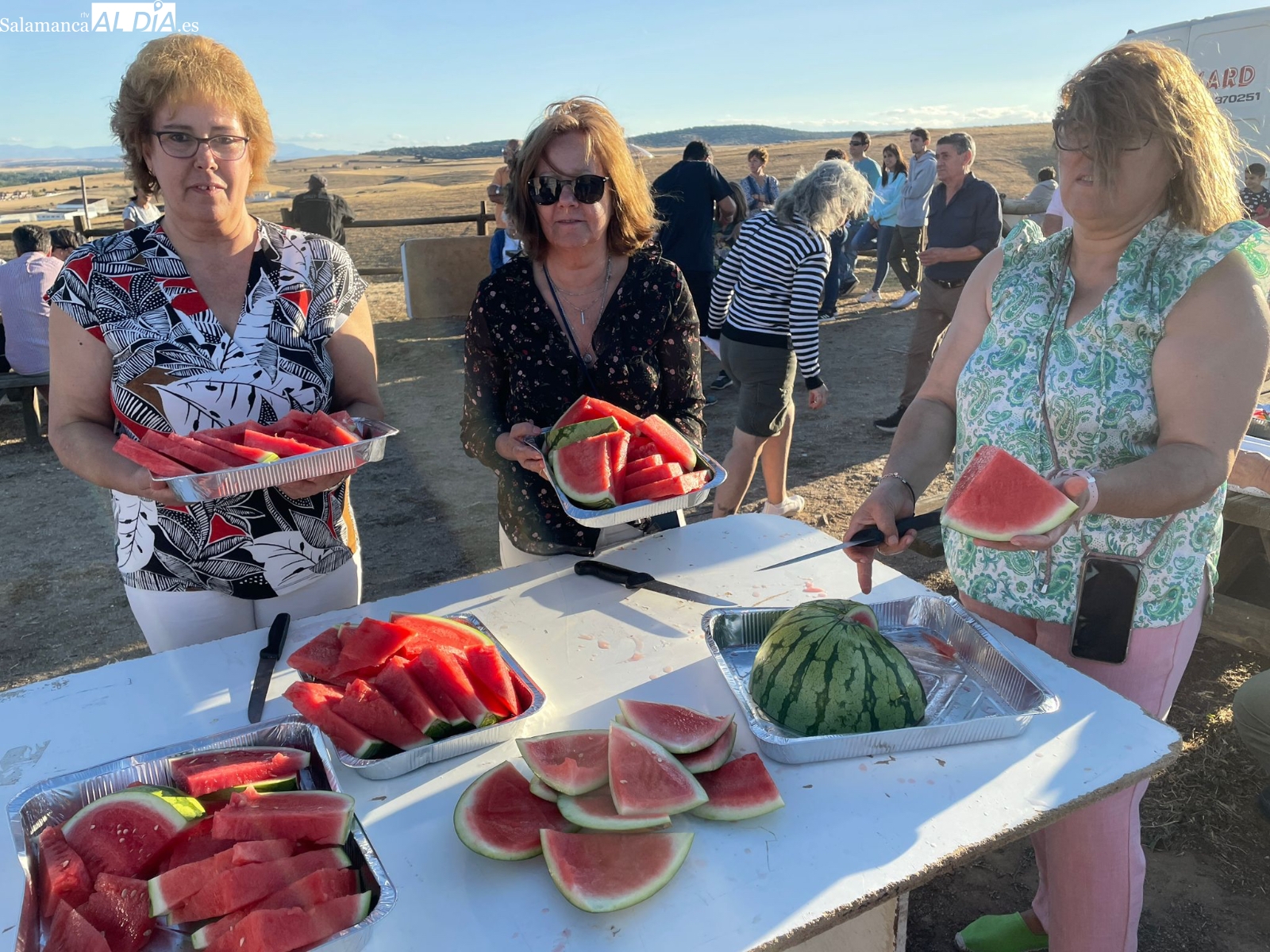 Fieles a la Virgen de Otero y a su tradicional romería de las sandías