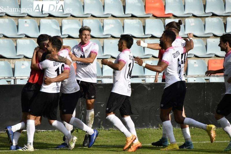¡Diego, qué bueno que viniste!: el Salamanca UDS se estrena en casa con victoria sufrida ante el Almazán (2-0)