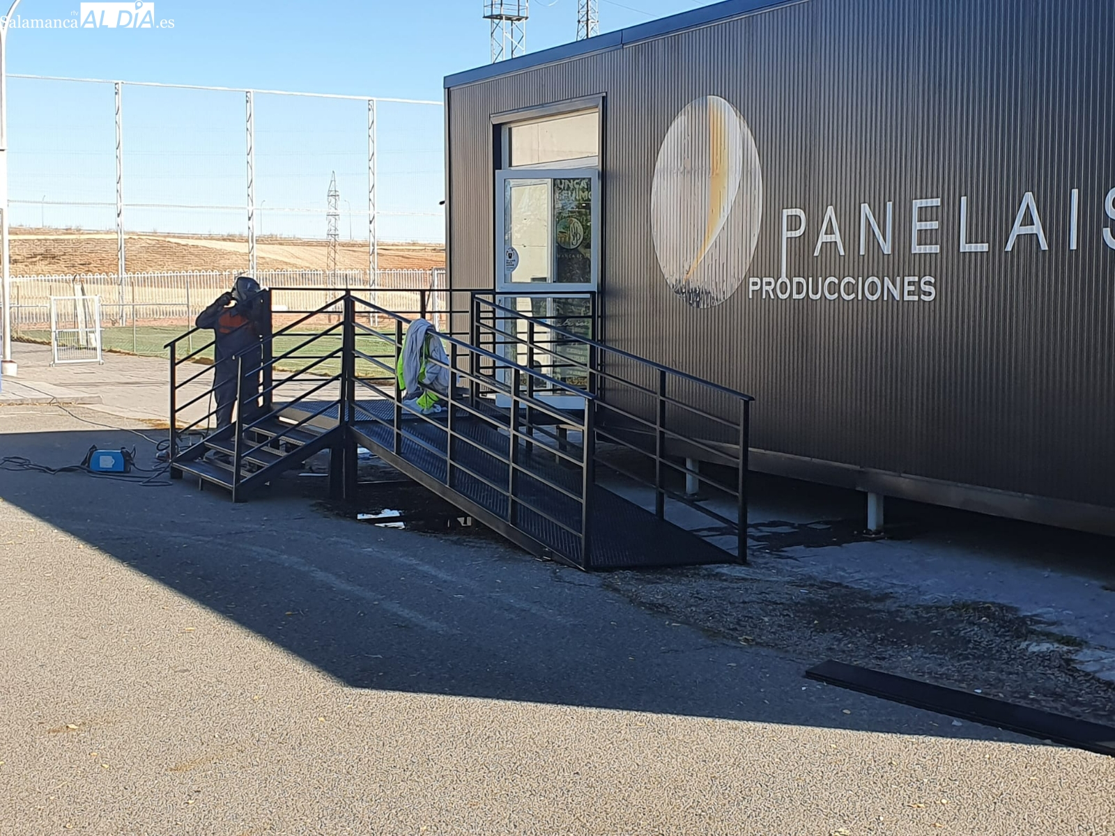 Novedades en el bar junto al campo de fútbol Tori