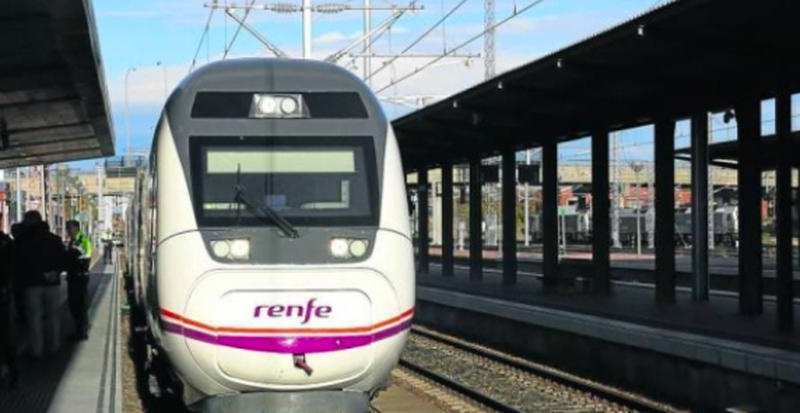 Casi 9.500 personas adquirieron en agosto en Castilla y León sus abonos Renfe gratuitos de Media Distancia