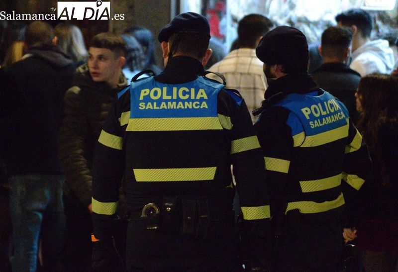 Vuelven los jueves de fiesta a Salamanca con más 25 denuncias por orinar en la calle