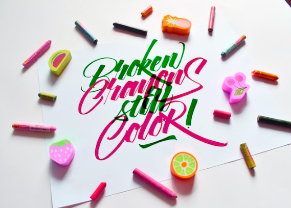 ¿Qué diferencias hay entre el lettering y la caligrafía?