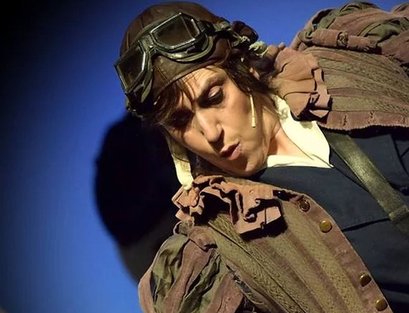 La Casa de las Conchas retoma su actividad con teatro y una exposición