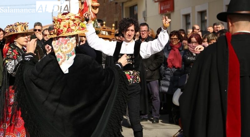 Clases de bailes charros en el barrio de San Bernardo