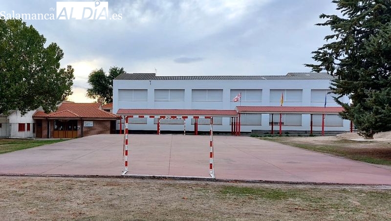 Bautista pide que se doten los centros de enseñanza de la provincia de profesionales con jornadas laborales dignas