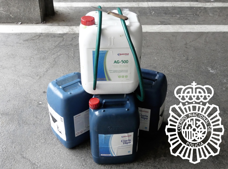 Sorprendido cuando estaba robando combustible a un camión en el barrio de Buenos Aires