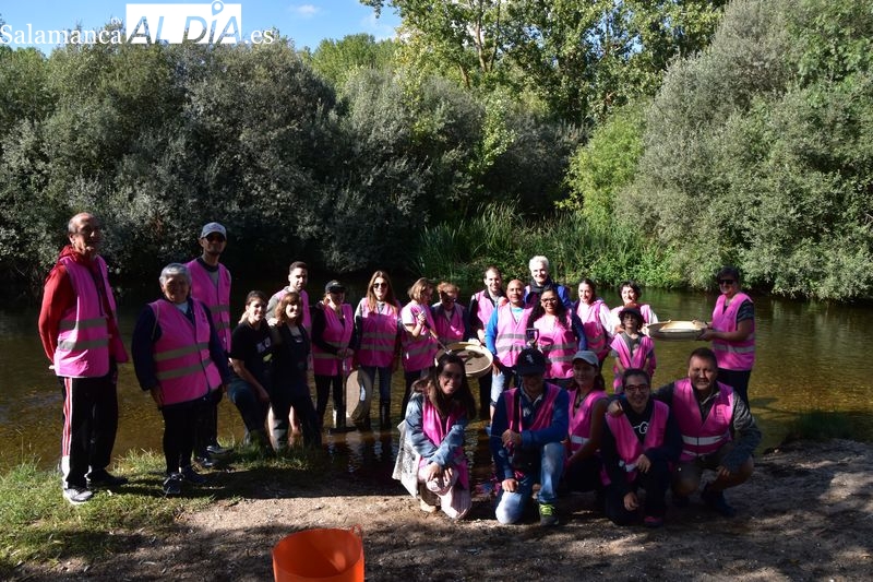 Voluntariado ambiental en las aguas del río Tormes 