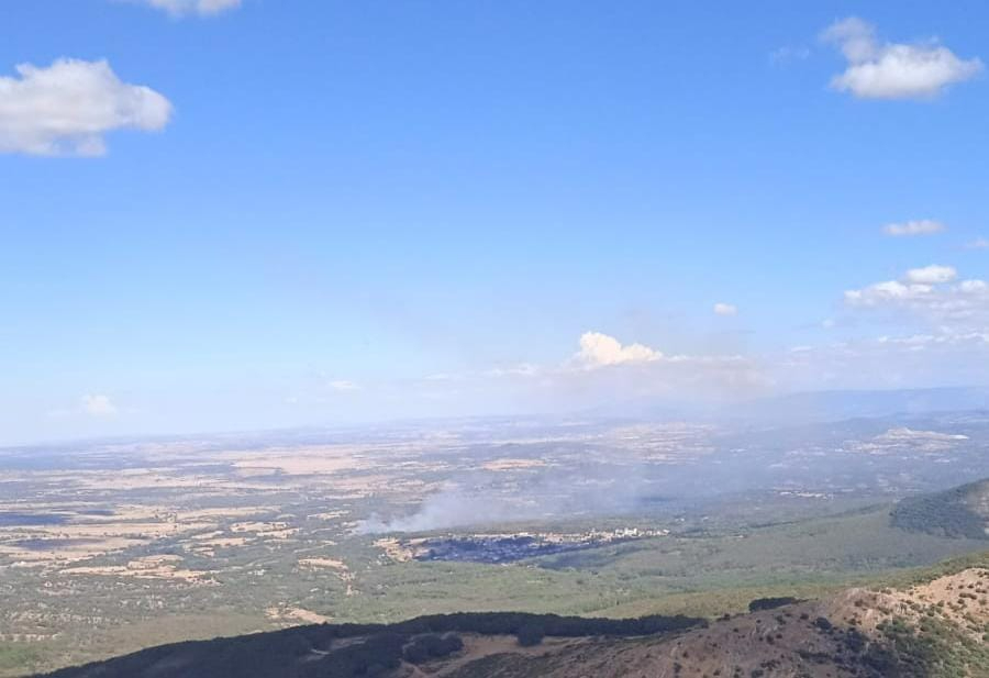 Declarado un nuevo incendio forestal en Linares de Riofrío