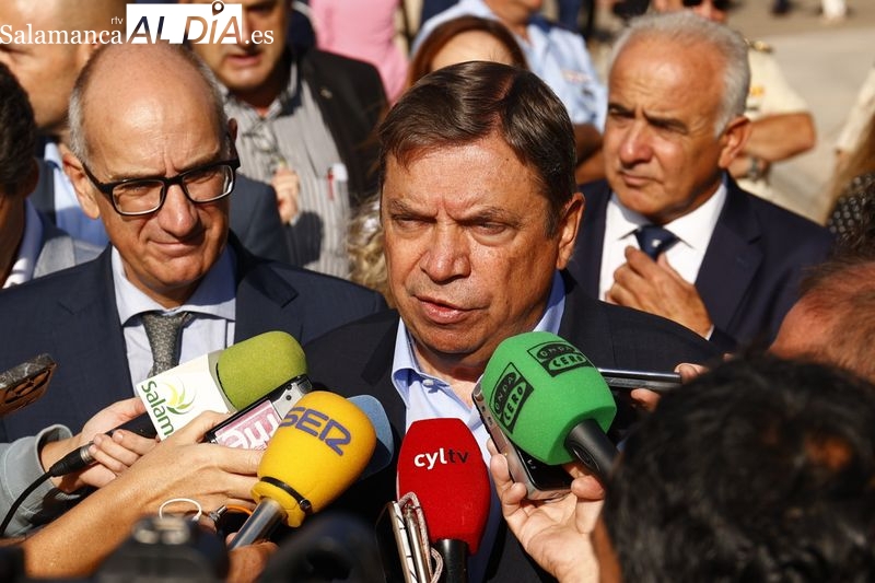 Planas descarta el riesgo de desabastecimiento de leche y alimentos, y apuesta por el regadío sostenible