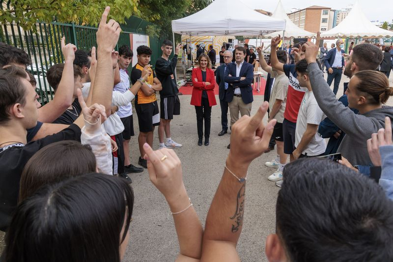 Nueva medidas y ayudas que permitirán ahorrar hasta 3.000 euros por escolar en CyL