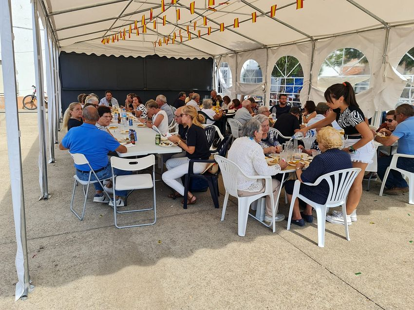 Una paella popular cierra las fiestas de Aldehuela de Yeltes