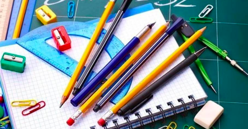 El PSOE propone subir a 120 euros la ayuda para la compra de material escolar