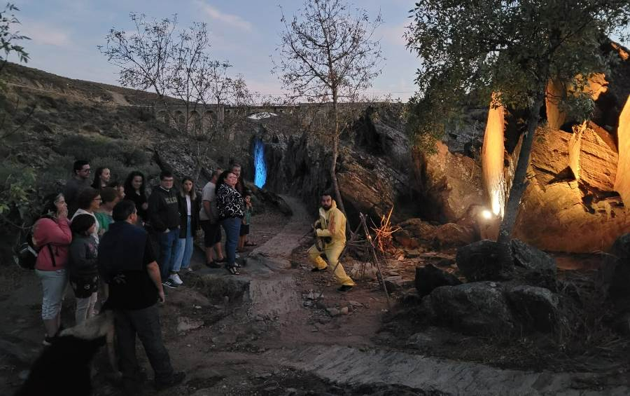 Lleno en el primer fin de semana de visitas teatralizadas nocturnas a Siega Verde