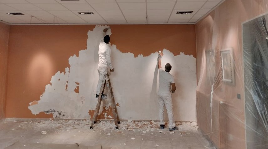 El programa ‘Ecopintura Peñaranda’ pone a punto la Casa del Arte