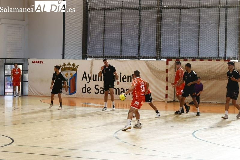 El BM Salamanca ya sabe lo que es ganar este curso después de superar a Lafuente Pereda (38-32)