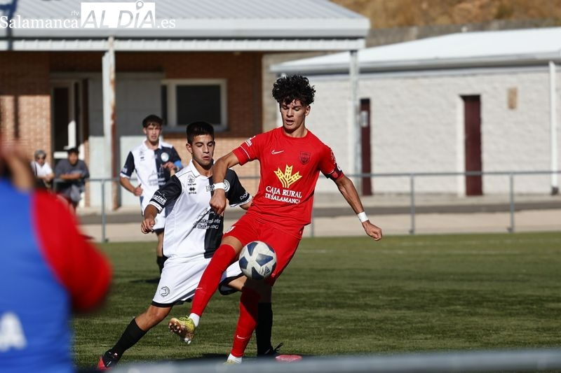 El Santa Marta se impone a Unionistas en un derbi repleto de goles (2-4)