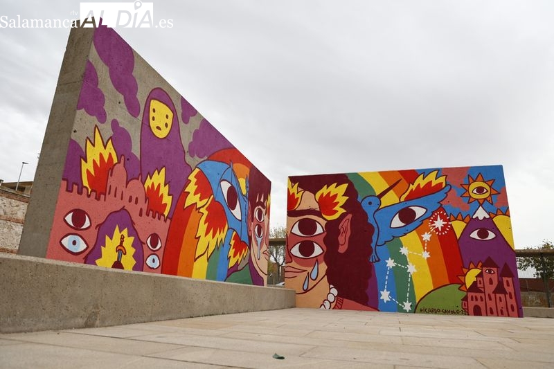 Espectacular mural de Ricardo Cavolo en el patio del DA2